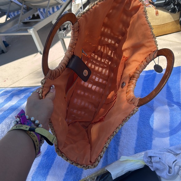 Vintage sak wicker tote w wooden handles good worn condition - Picture 3 of 10
